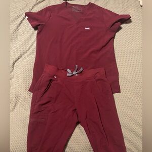Figs Burgundy Jogger Scrub Set with Pocket